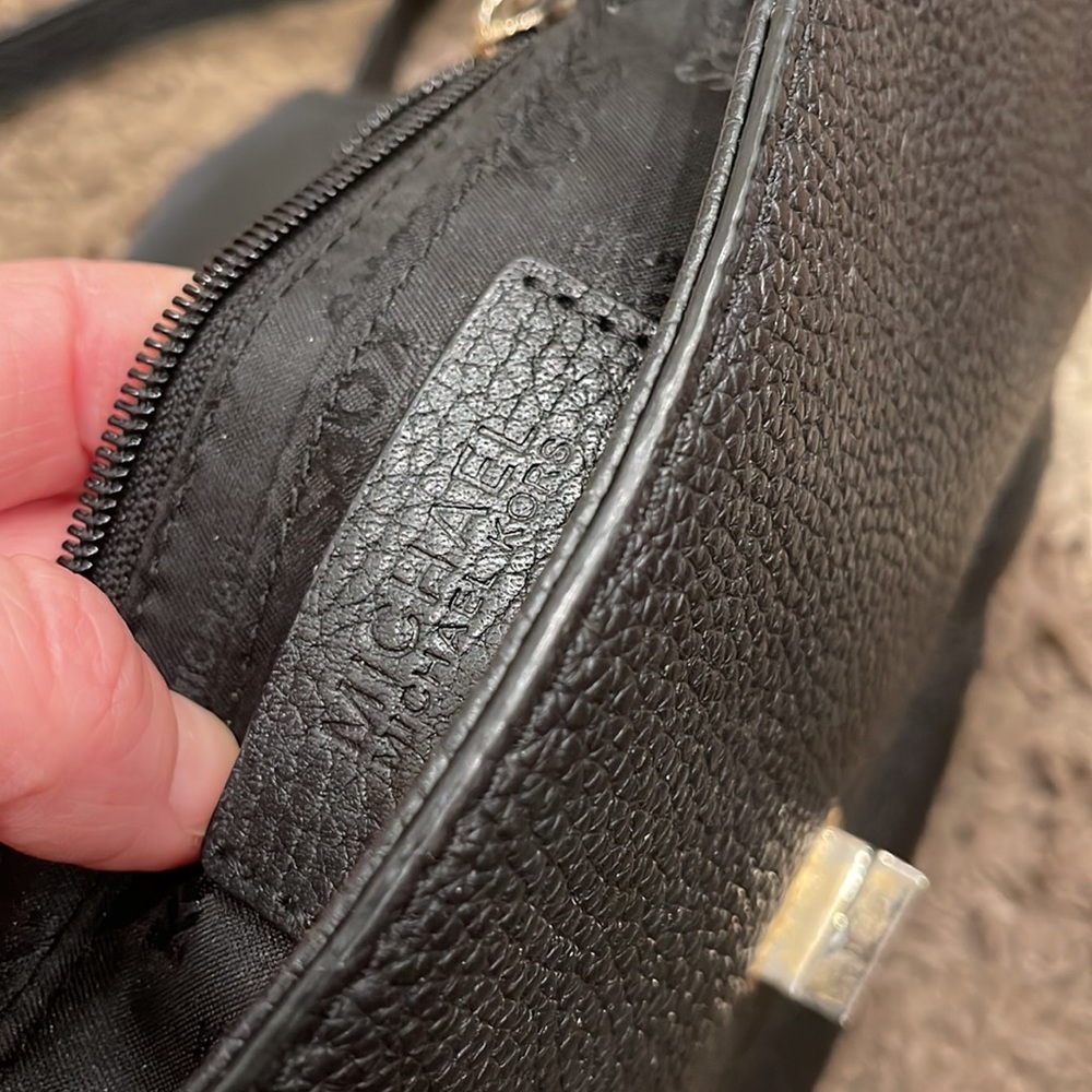 Michael Kors Cecila MD Saddle Bag Pebble Leather Black - Picture 9 of 9